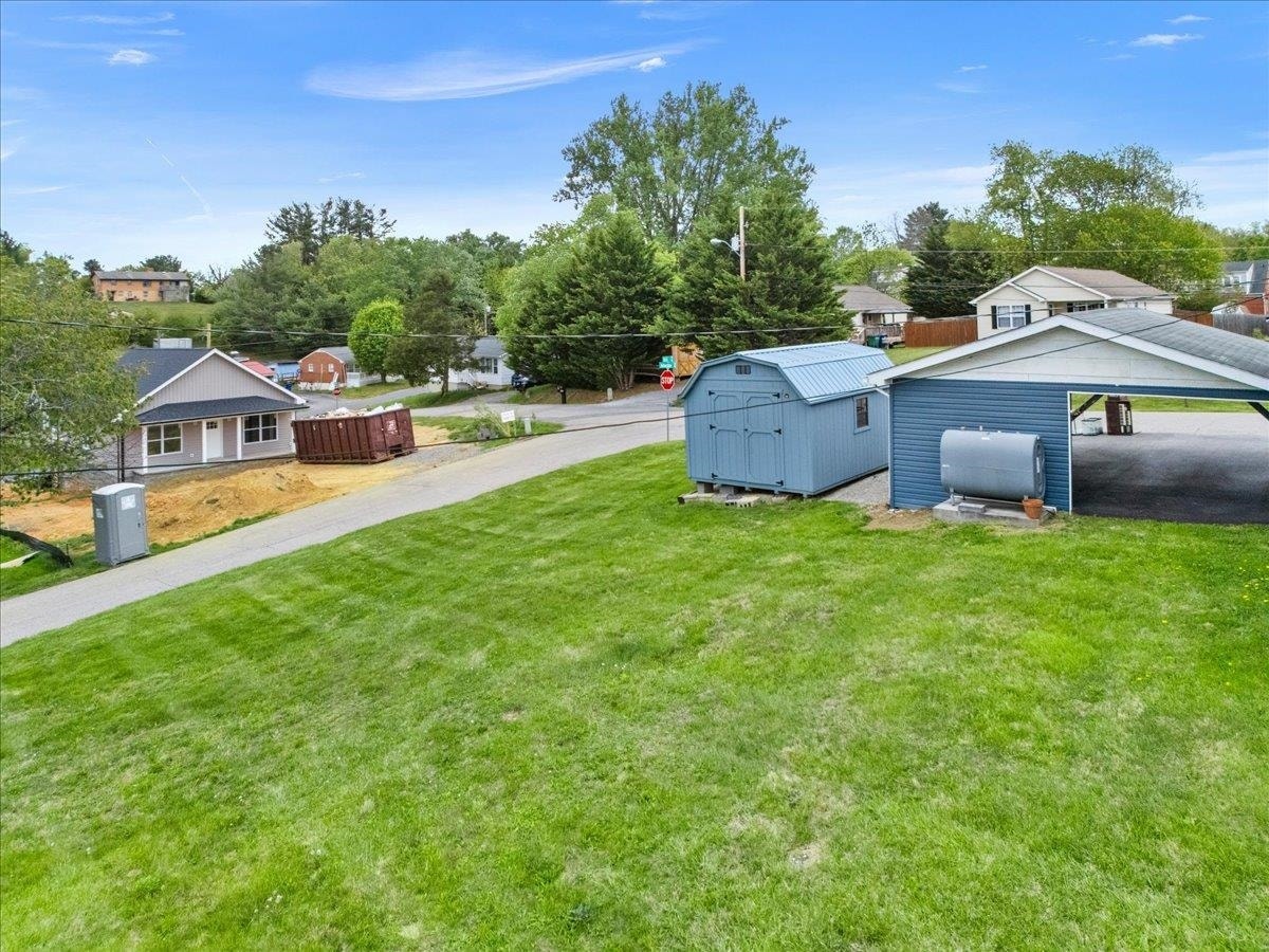 690 Harless Street, Christiansburg, VA 24073