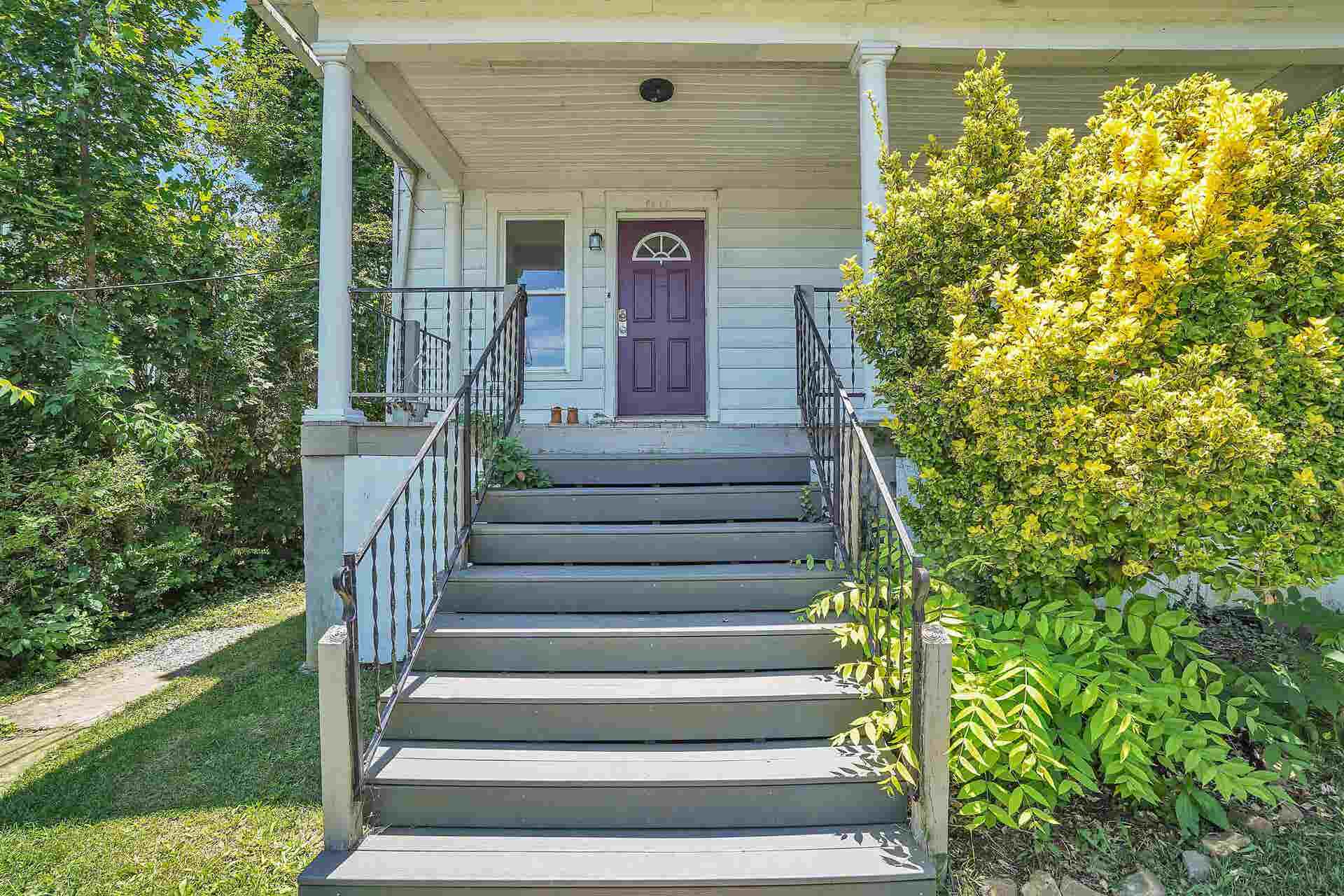 1313 Grove Avenue, Radford, VA 24141