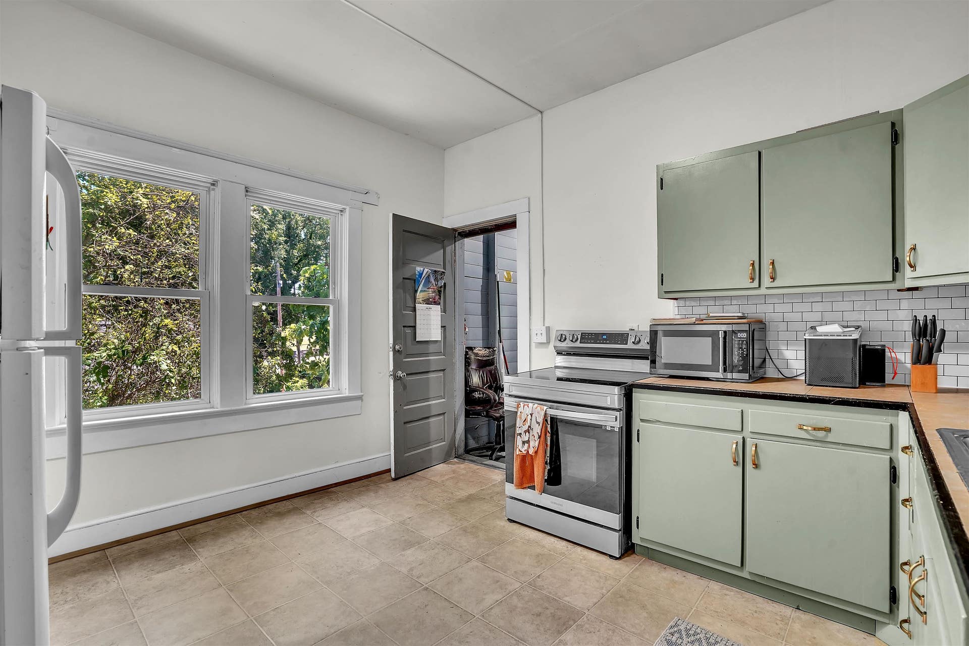 1313 Grove Avenue, Radford, VA 24141