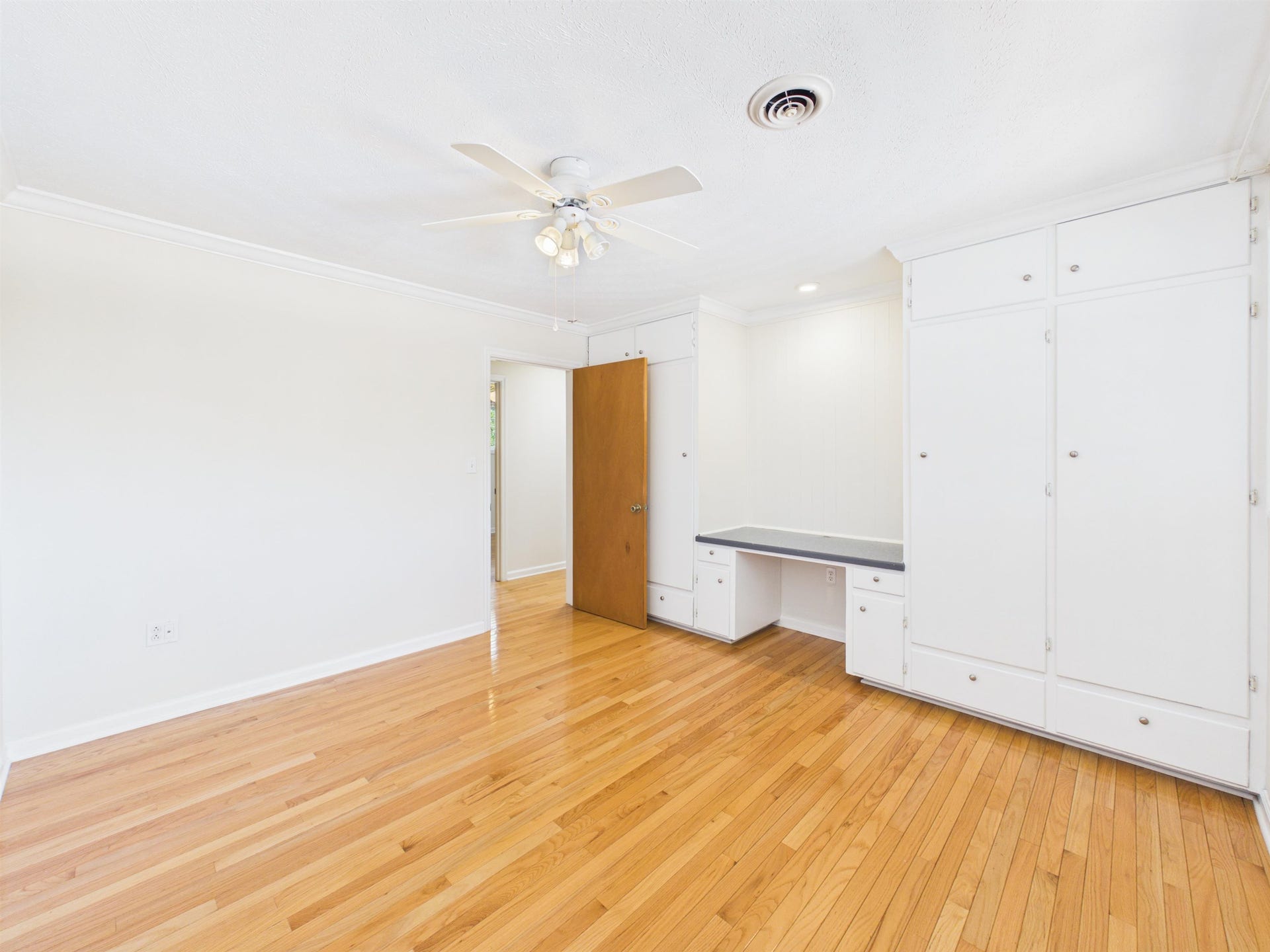 506 Denby Street, Radford, VA 24141
