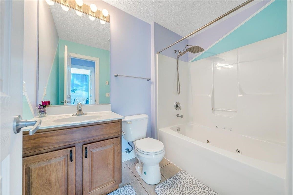 1165 Oak Tree Boulevard, Christiansburg, VA 24073