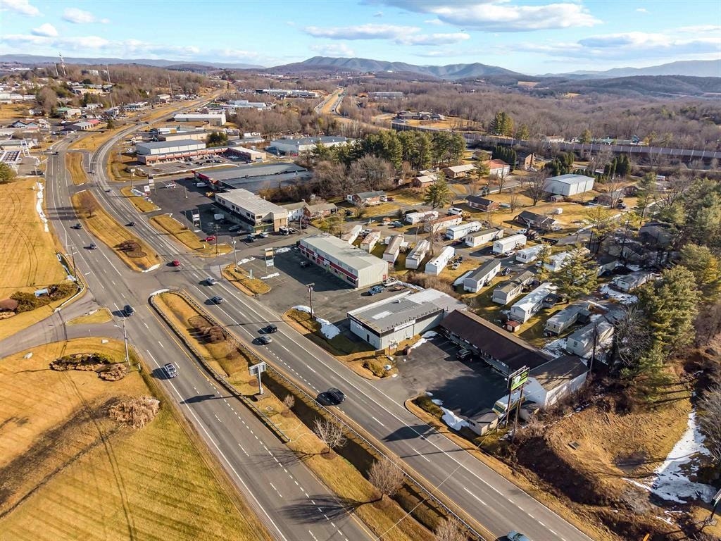 3015 Franklin Street, Christiansburg, VA 24073