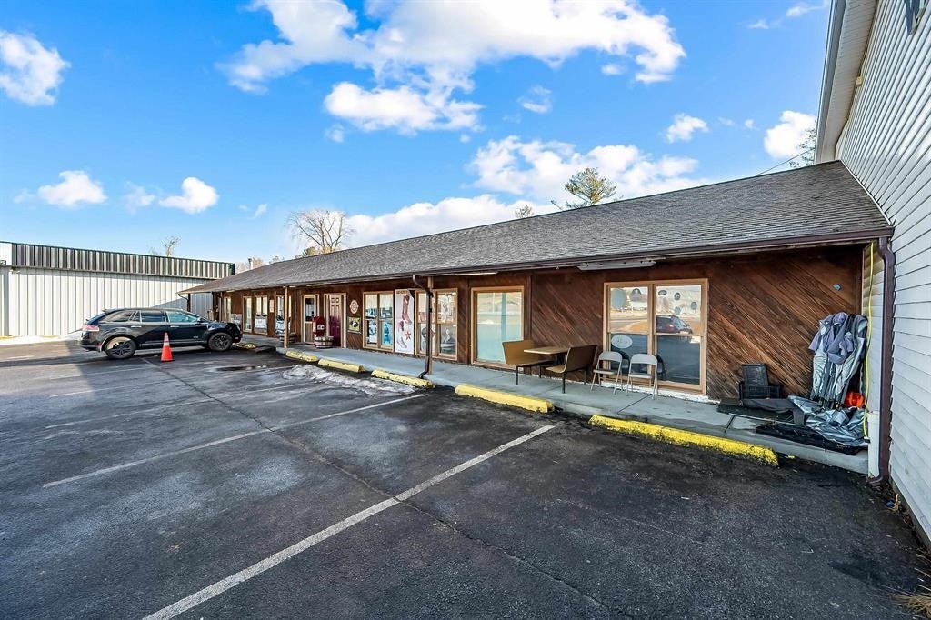 3015 Franklin Street, Christiansburg, VA 24073
