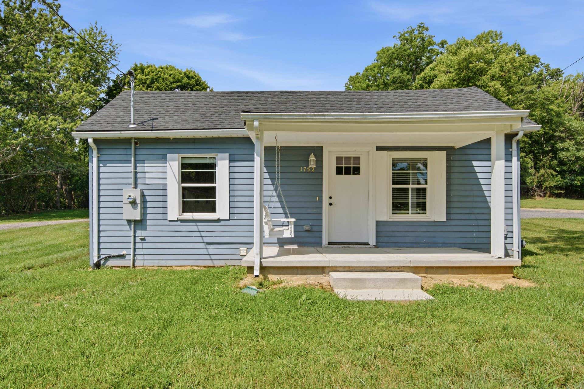 1752 Mt Tabor Road, Blacksburg, VA 24060