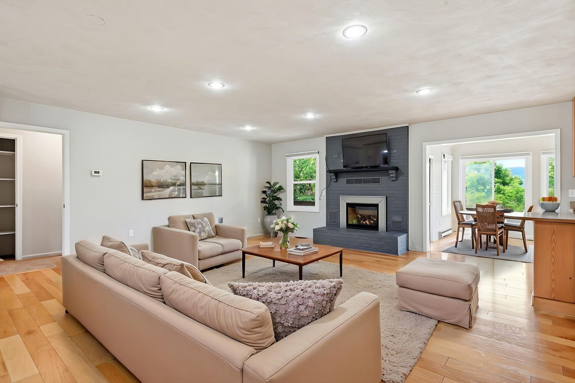 1729 MOUNTAINSIDE Drive, Blacksburg, VA 24060