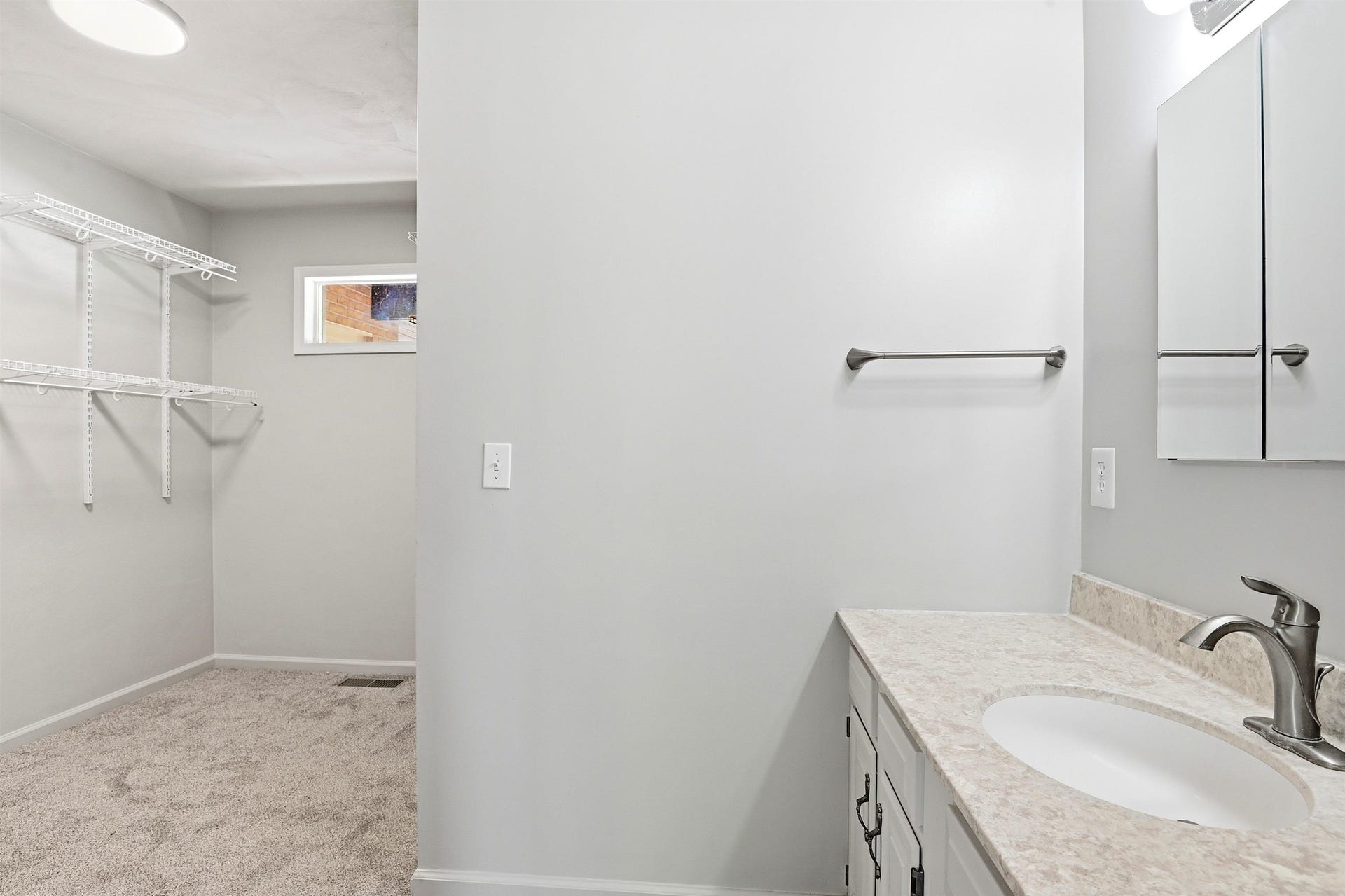 1729 MOUNTAINSIDE Drive, Blacksburg, VA 24060