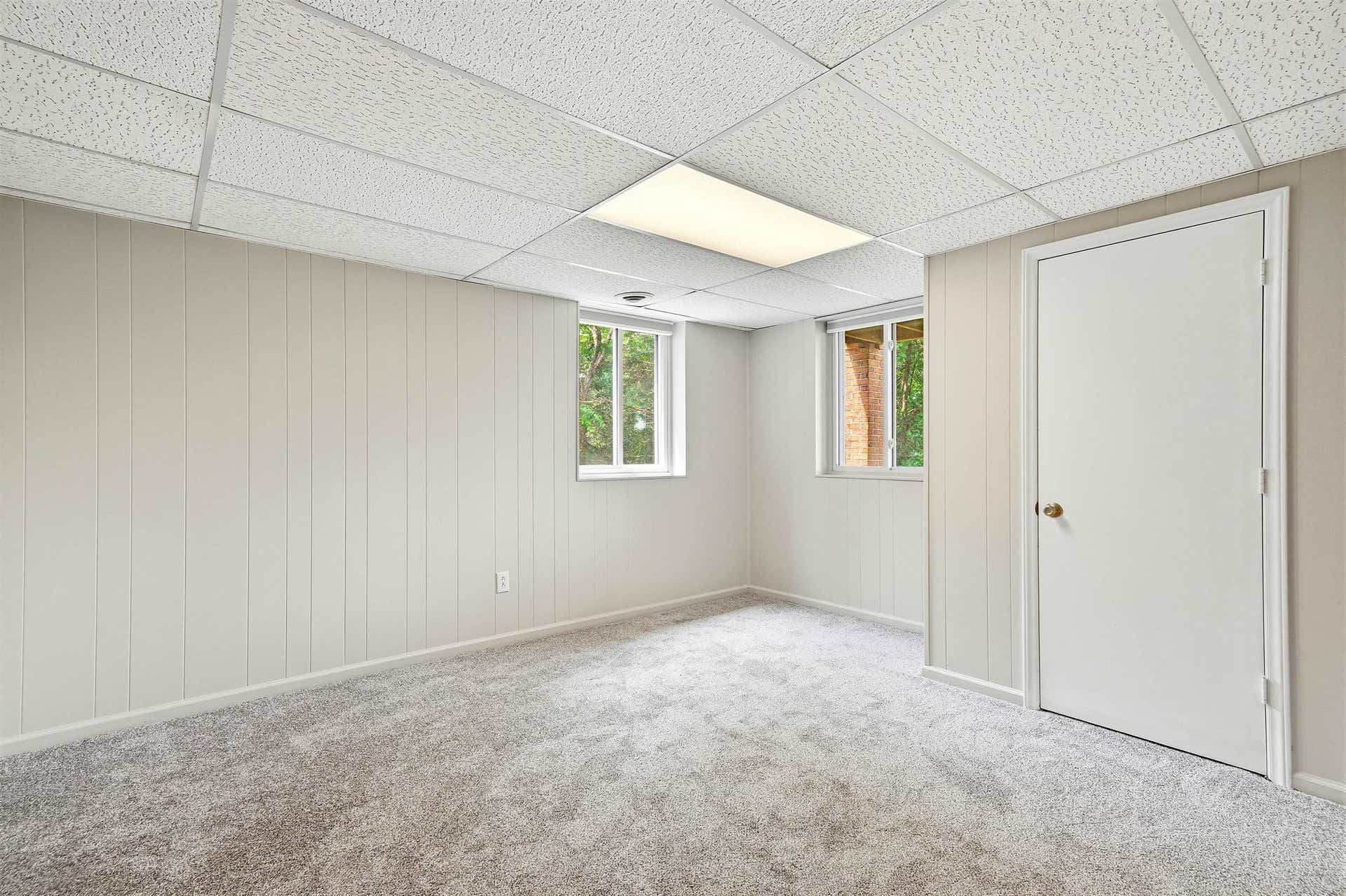 1729 MOUNTAINSIDE Drive, Blacksburg, VA 24060