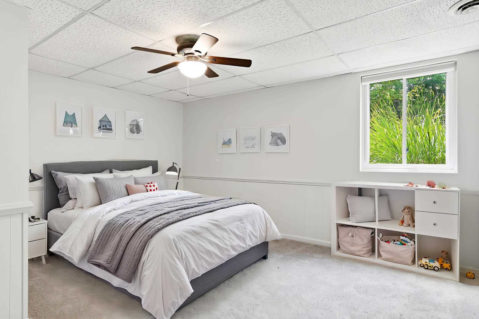 1729 MOUNTAINSIDE Drive, Blacksburg, VA 24060