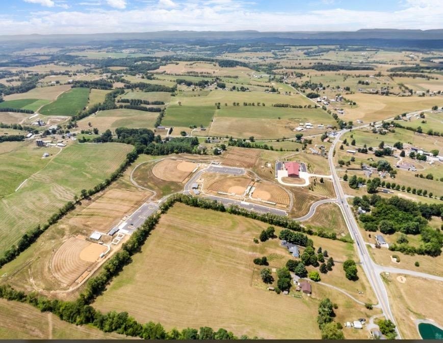 3850 Eagle Country Drive, Riner, VA 24149