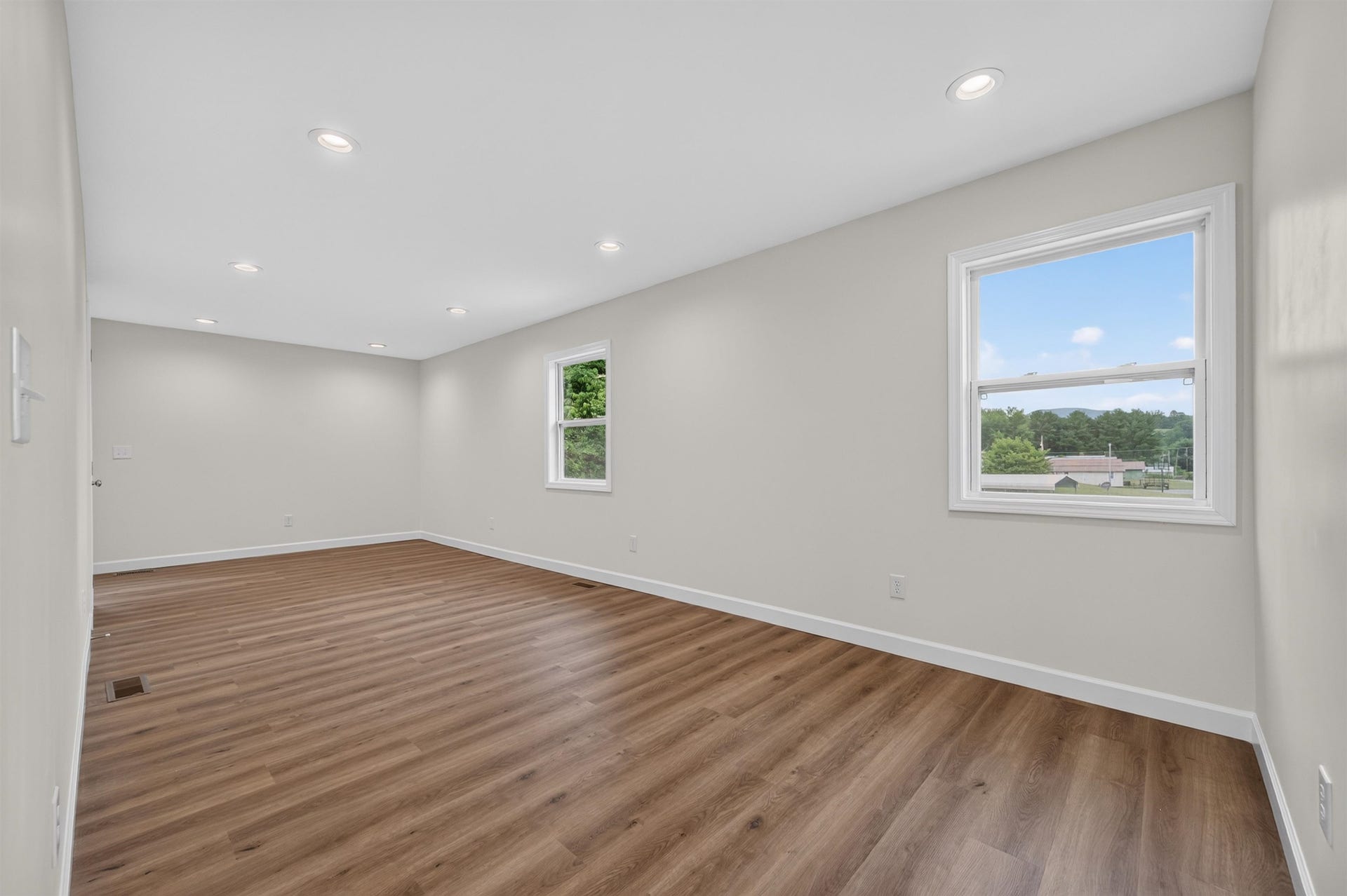 125 Dill Street, Narrows, VA 24124