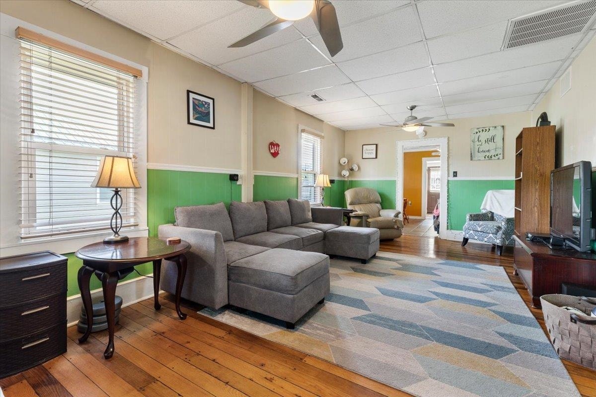2209 W MAIN Street, Radford, VA 24141