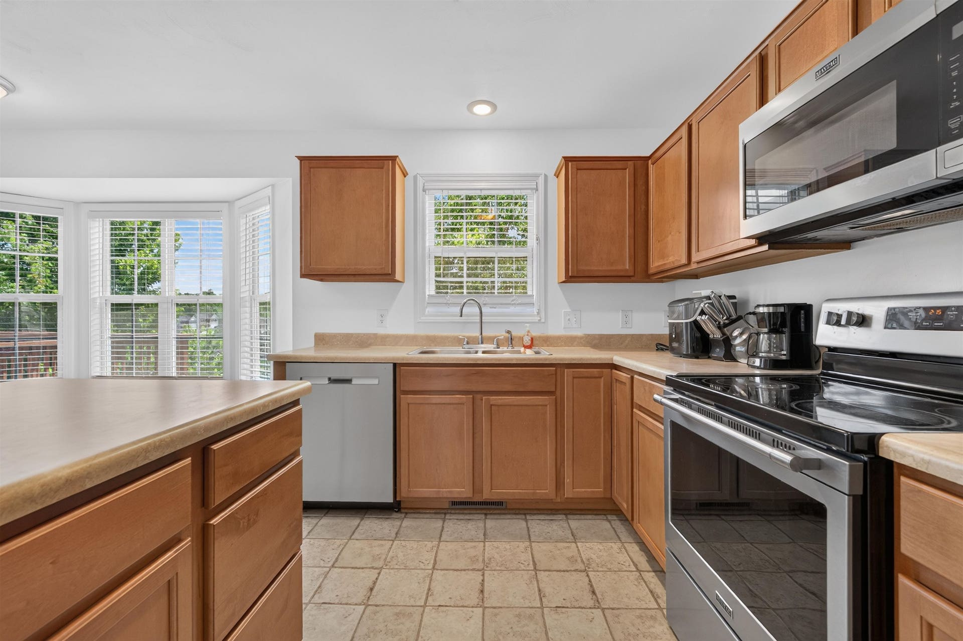 230 CHELSEA Loop, Christiansburg, VA 24073