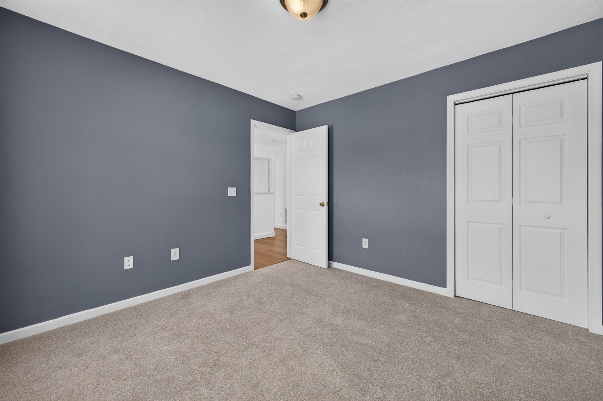 230 CHELSEA Loop, Christiansburg, VA 24073