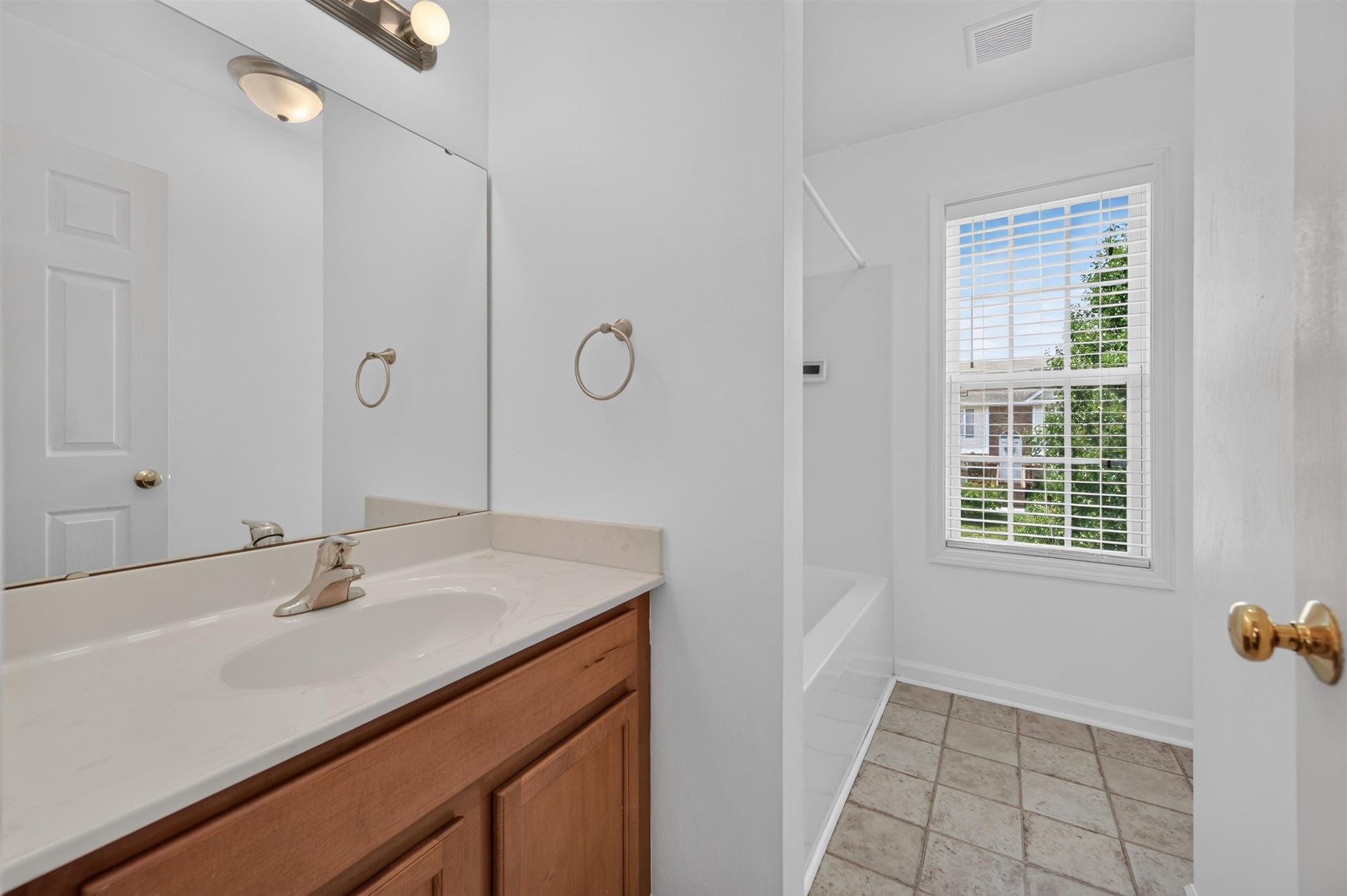 230 CHELSEA Loop, Christiansburg, VA 24073