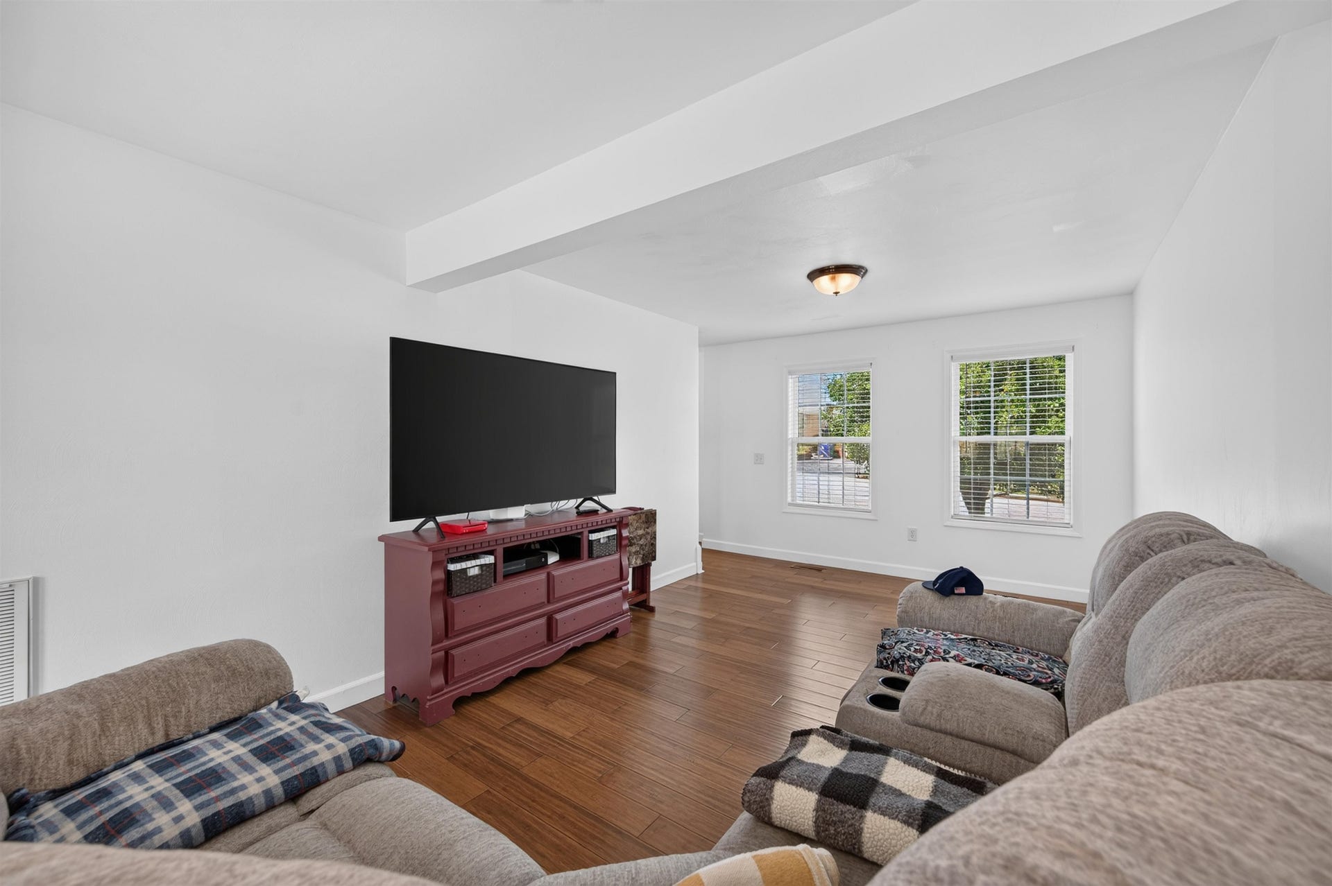 230 CHELSEA Loop, Christiansburg, VA 24073