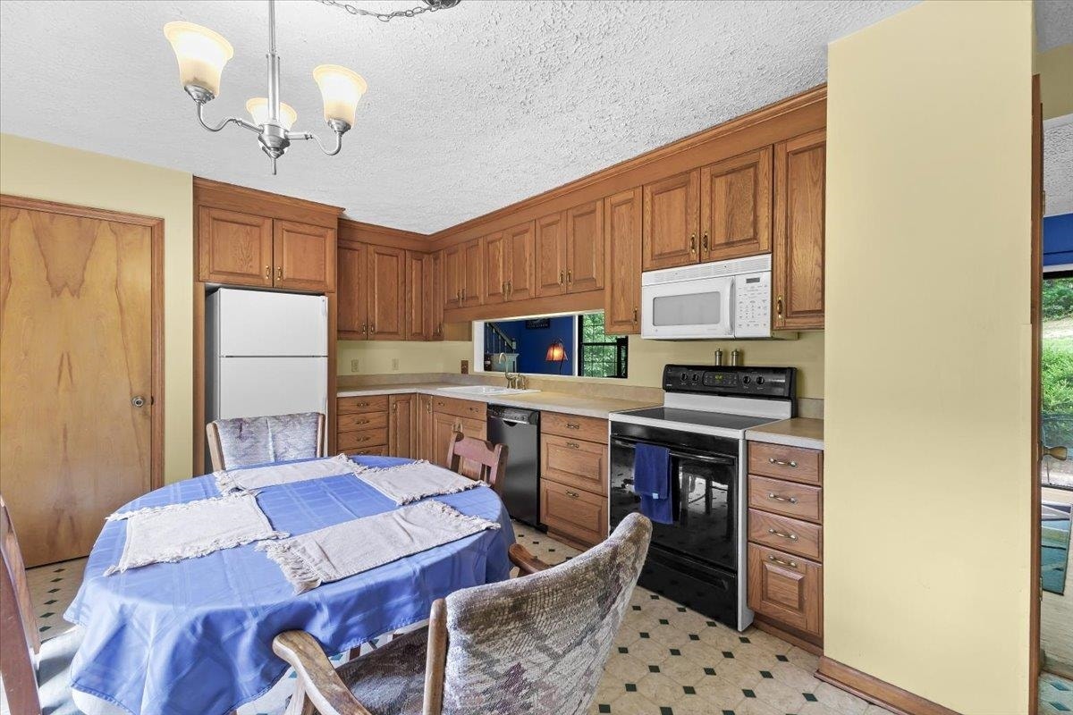 435 Mulberry Drive, Christiansburg, VA 24073
