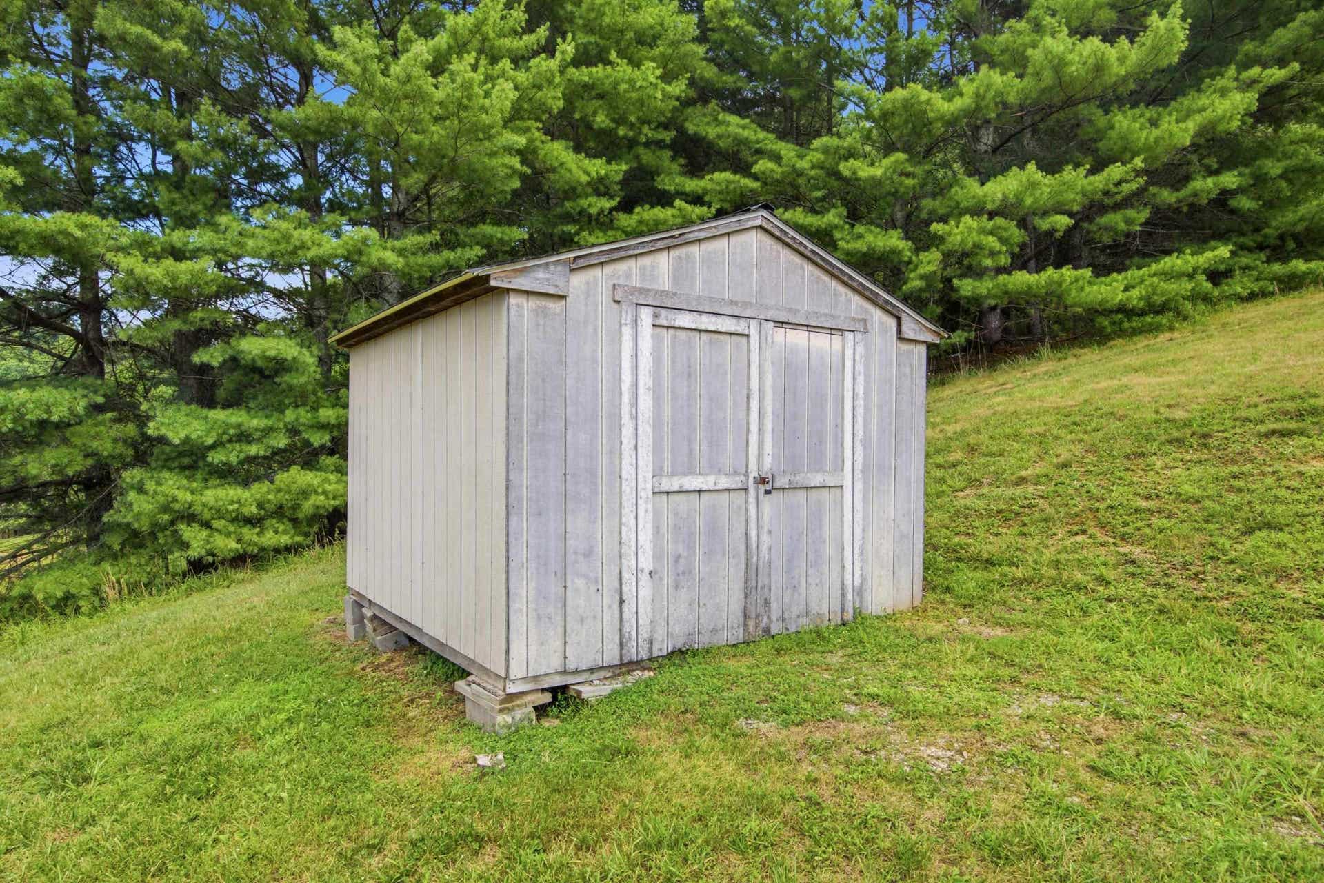 479 Smith Creek Road, Christiansburg, VA 24073