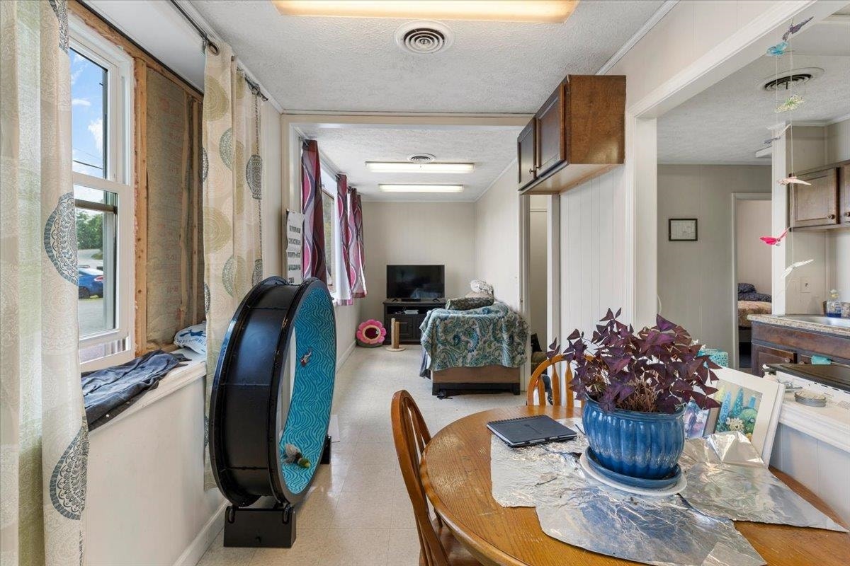 1194 Pulaski Giles Turnpike, Pearisburg, VA 24134