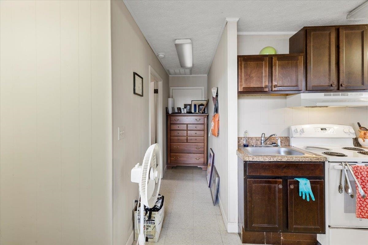 1194 Pulaski Giles Turnpike, Pearisburg, VA 24134