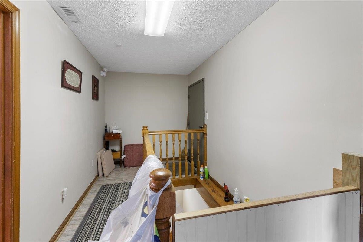 1194 Pulaski Giles Turnpike, Pearisburg, VA 24134