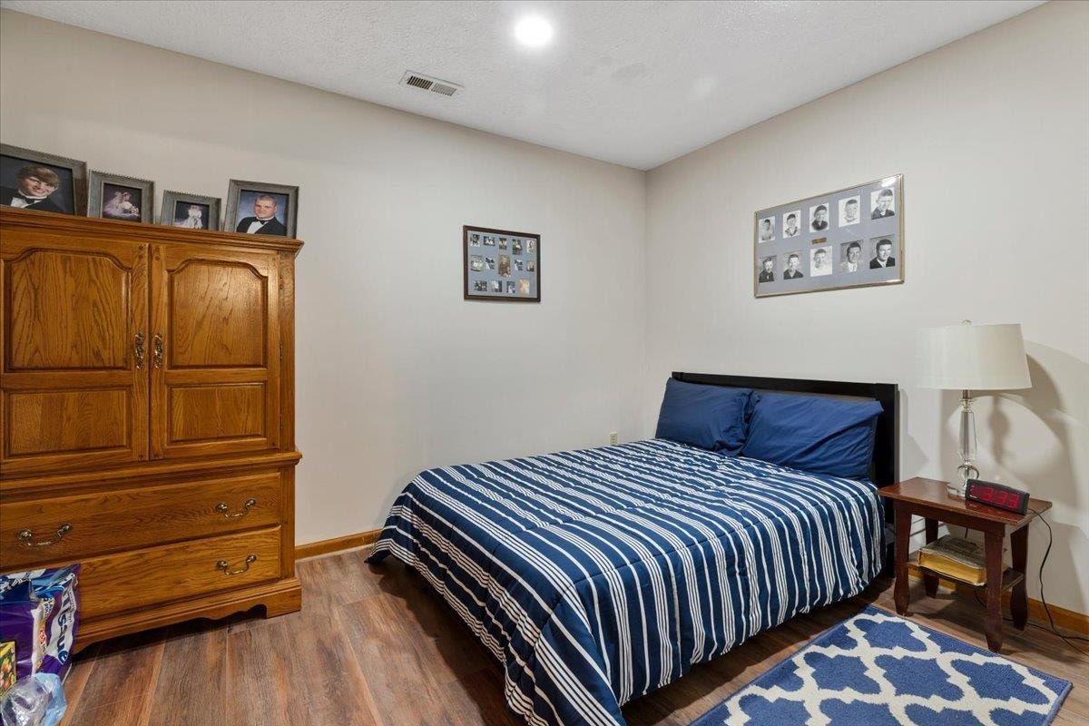 1194 Pulaski Giles Turnpike, Pearisburg, VA 24134