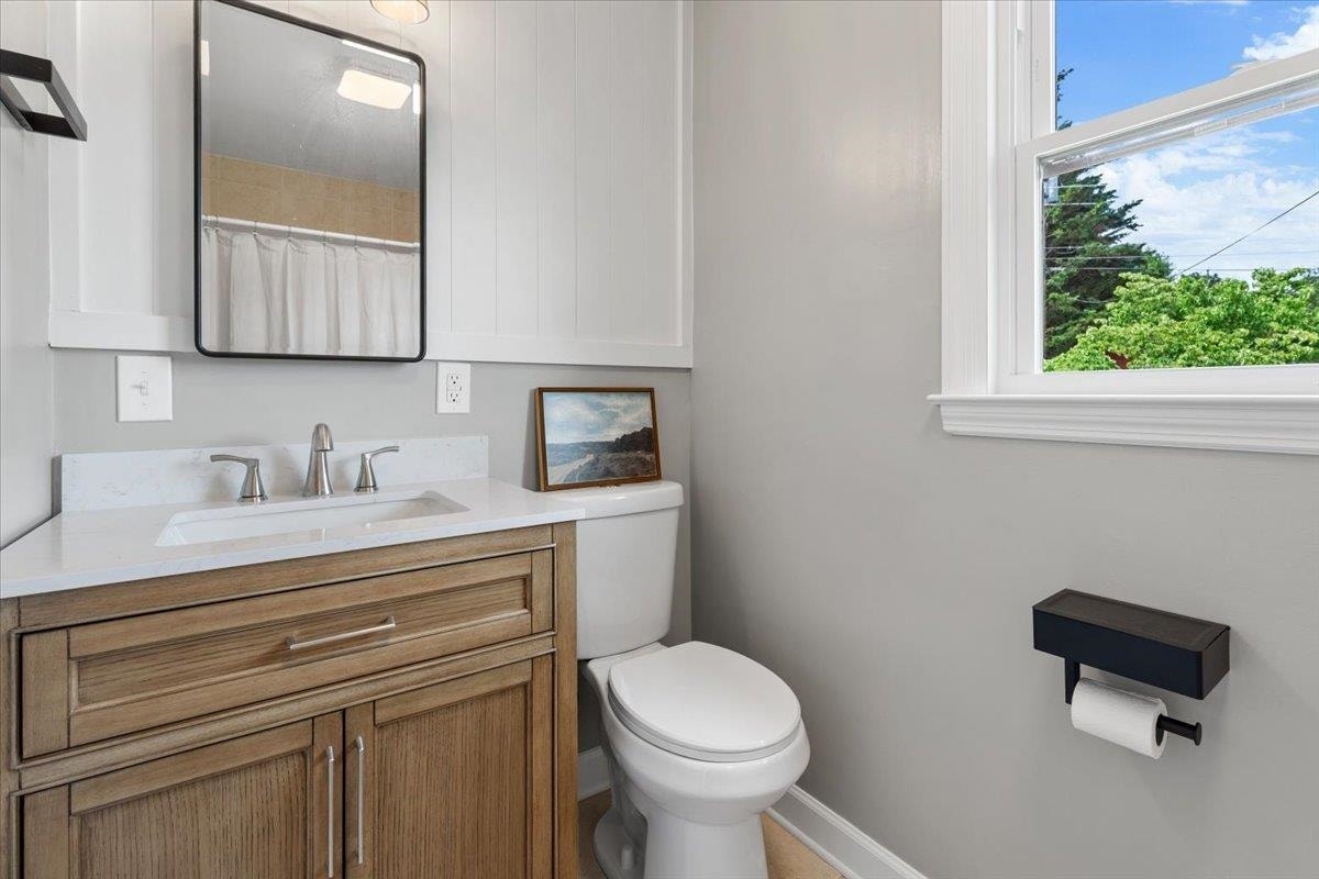 950 MCHENRY Avenue, Christiansburg, VA 24073