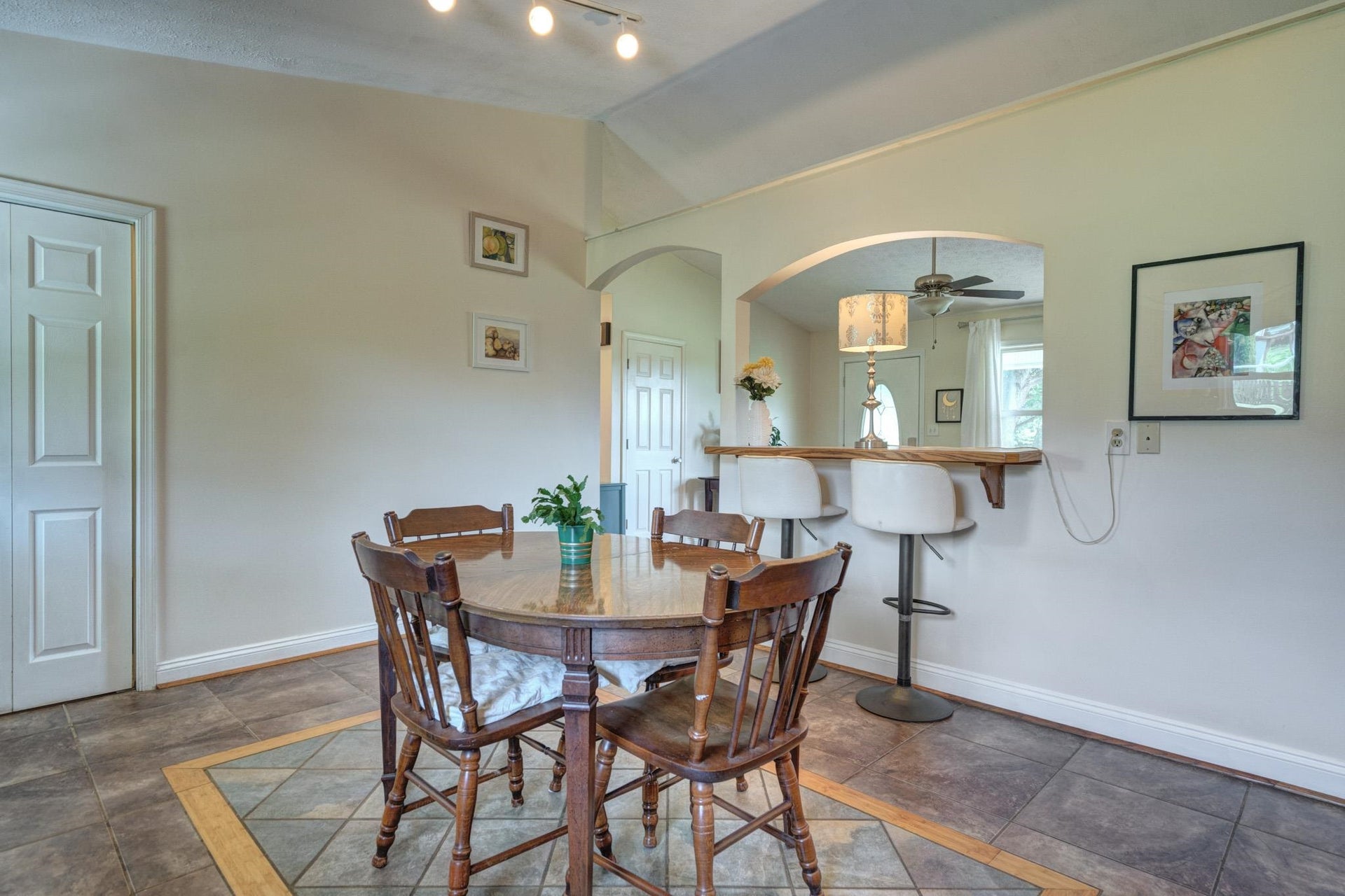 30 Meadow Drive, Christiansburg, VA 24073