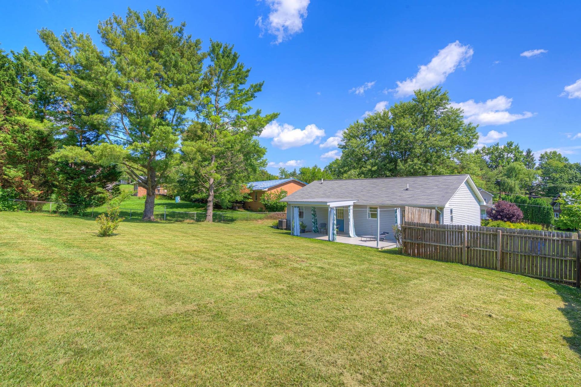 30 Meadow Drive, Christiansburg, VA 24073