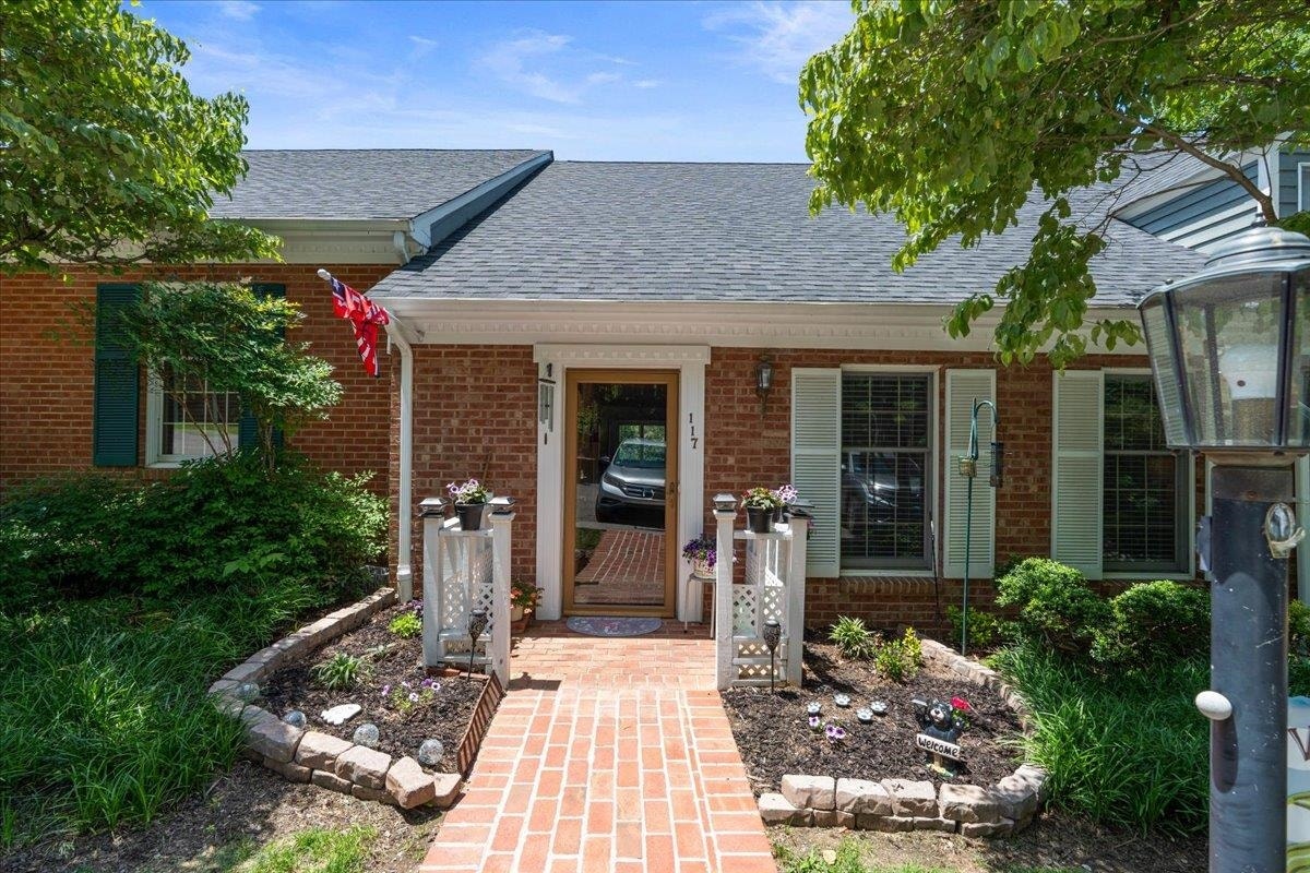 117 Greenbrier Drive, Radford, VA 24141