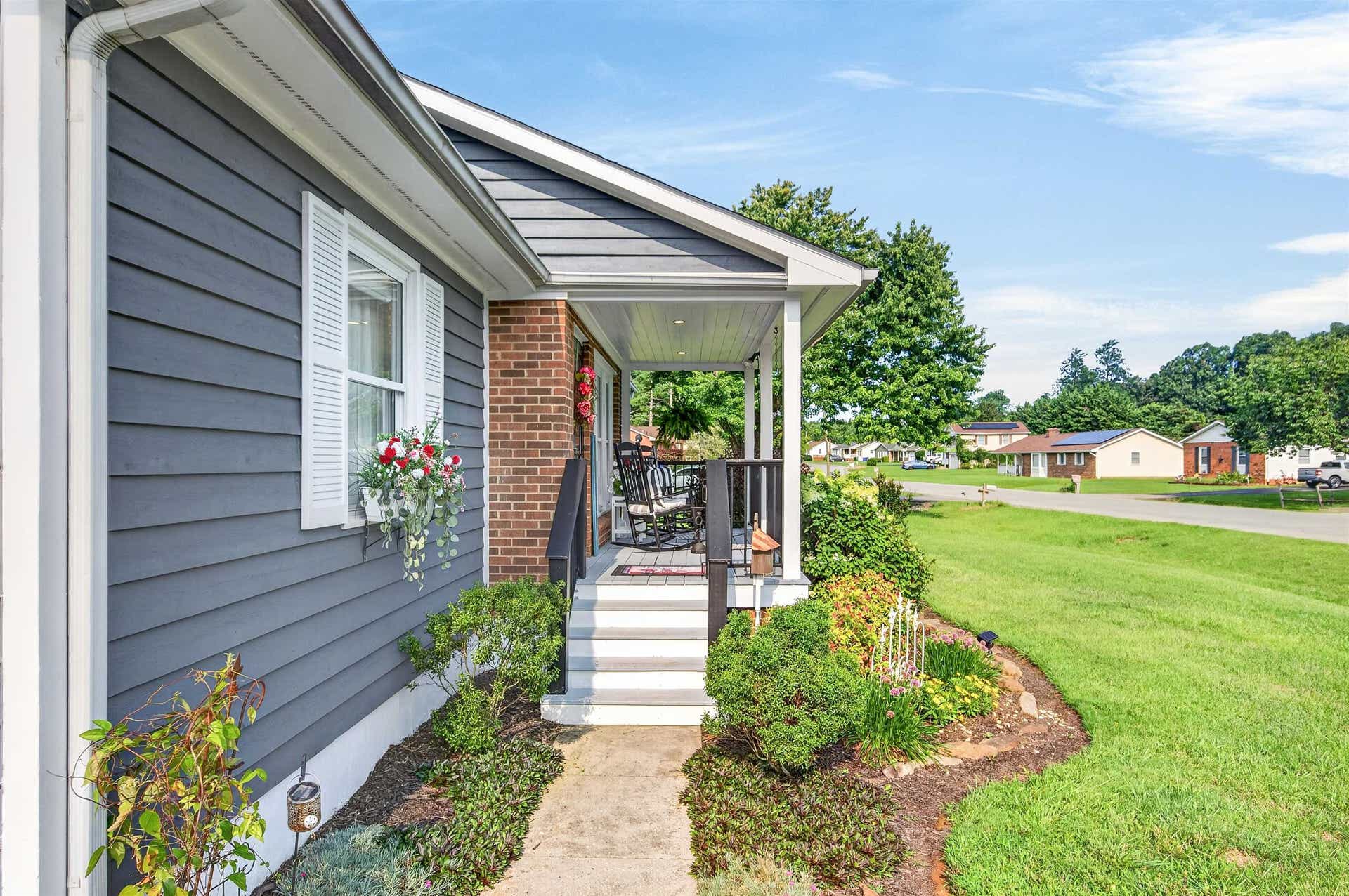 2405 Glade Drive, Christiansburg, VA 24073