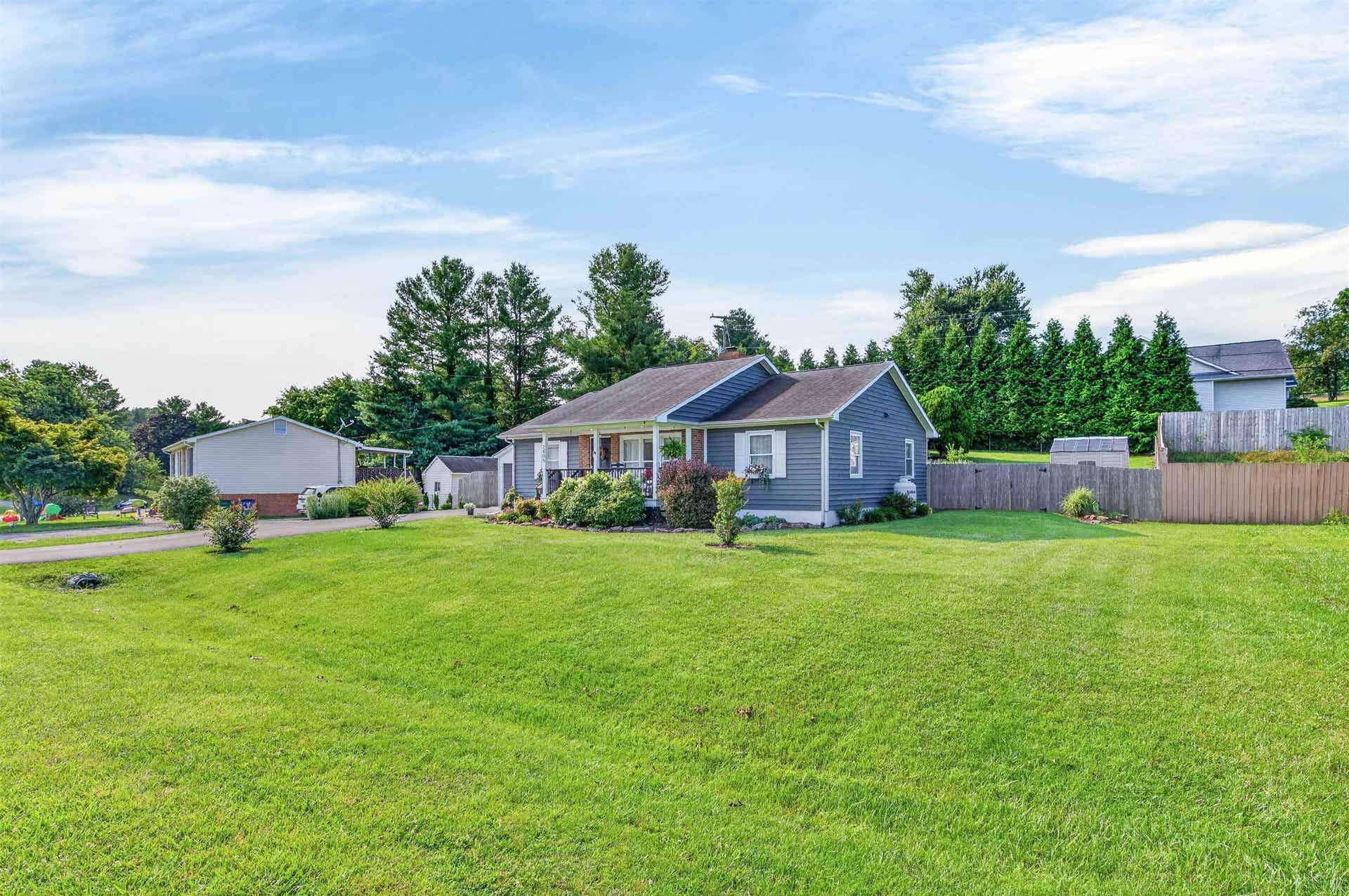 2405 Glade Drive, Christiansburg, VA 24073