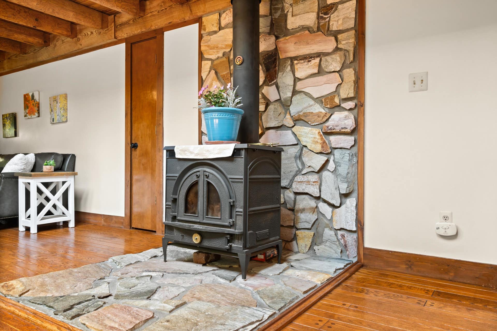 3302 DEER RUN Road, Blacksburg, VA 24060