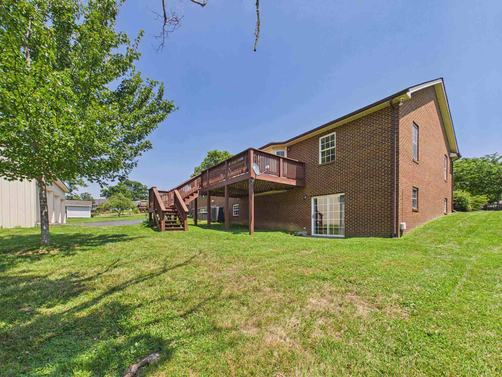 925 Carson Drive, Christiansburg, VA 24073