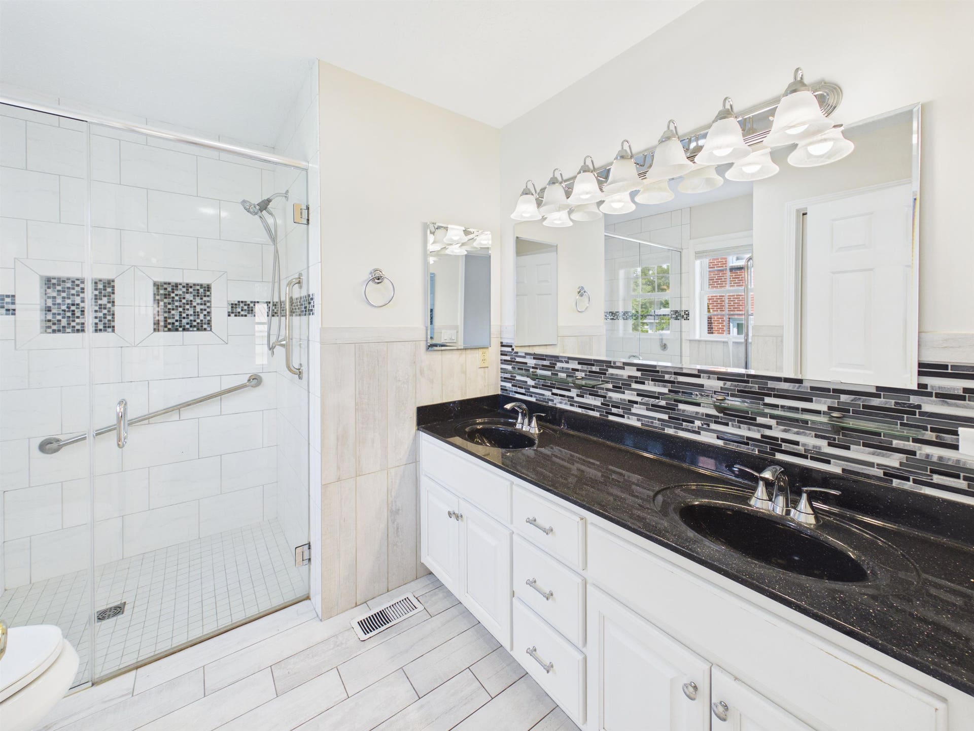 925 Carson Drive, Christiansburg, VA 24073