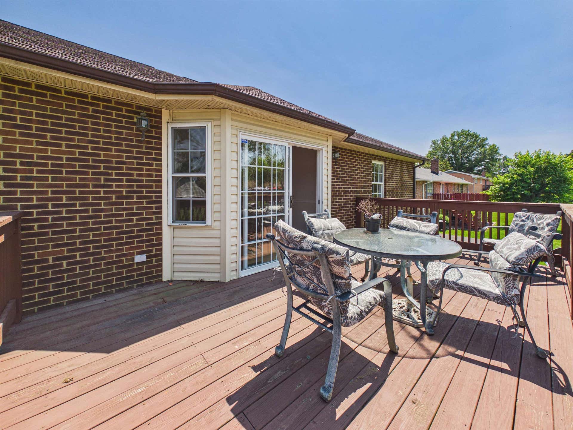 925 Carson Drive, Christiansburg, VA 24073