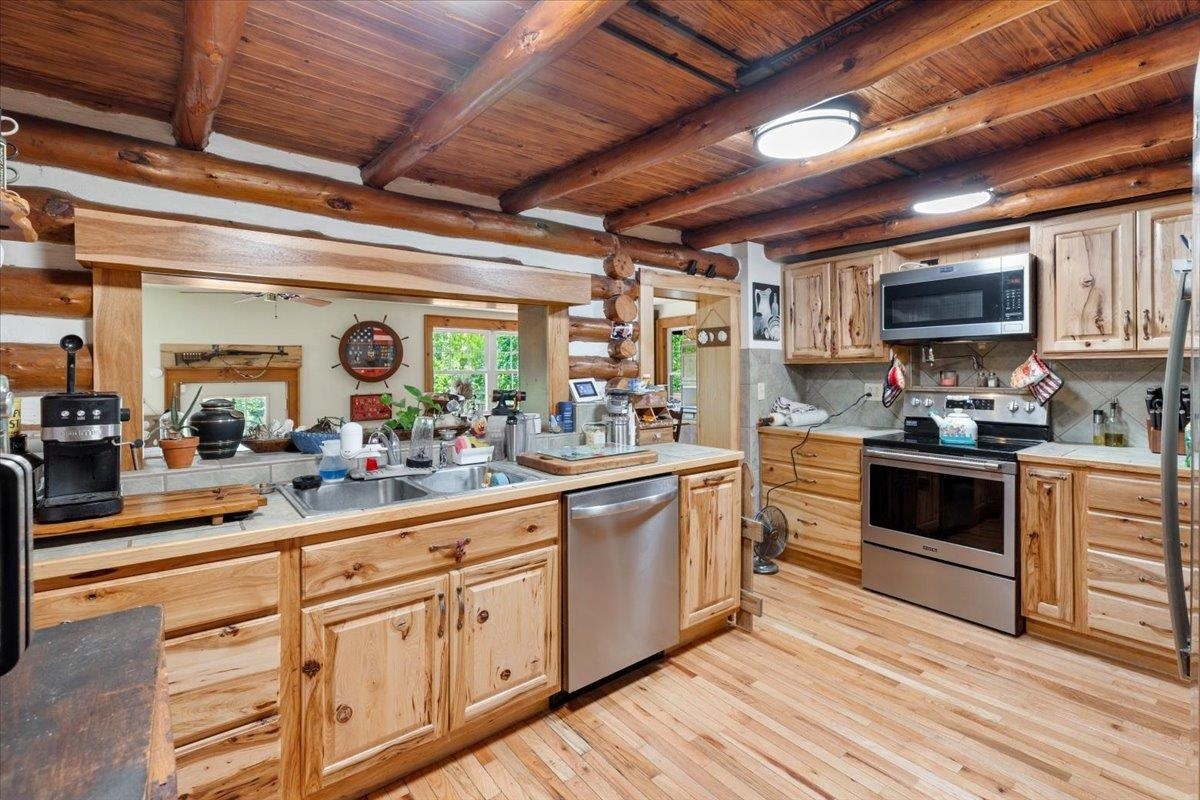 4549 ROBINSON TRACT Road, Pulaski, VA 24301