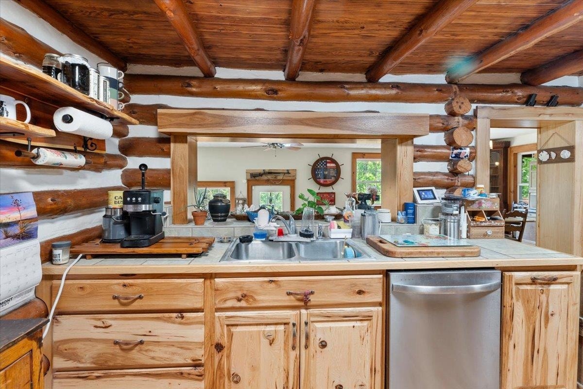 4549 ROBINSON TRACT Road, Pulaski, VA 24301