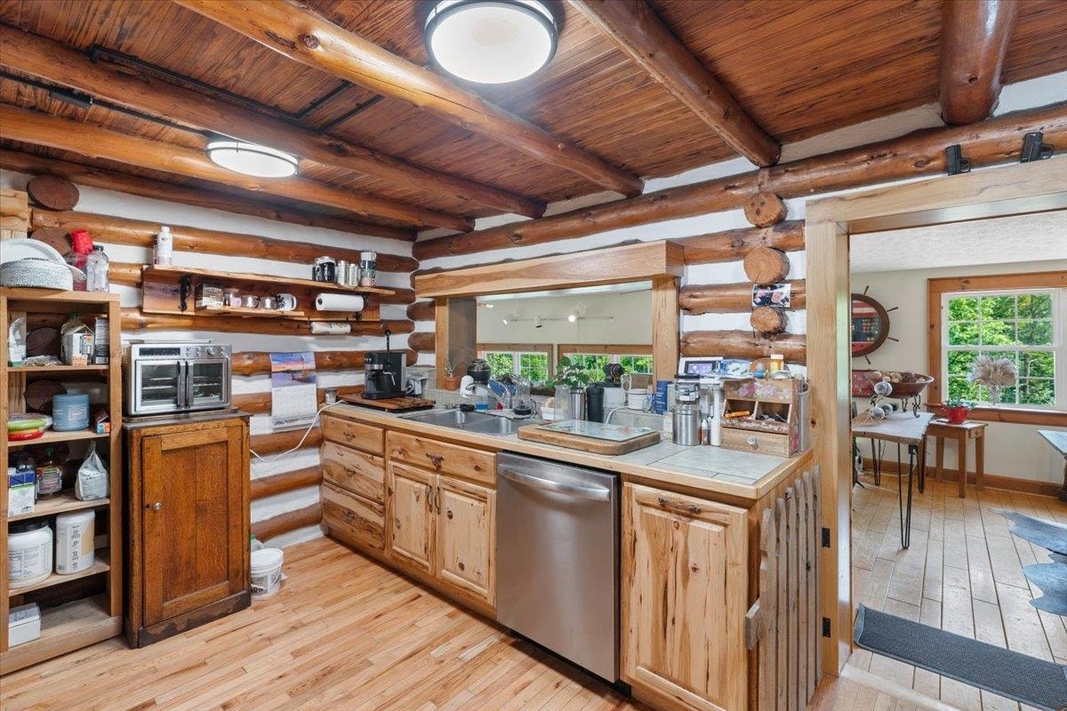 4549 ROBINSON TRACT Road, Pulaski, VA 24301