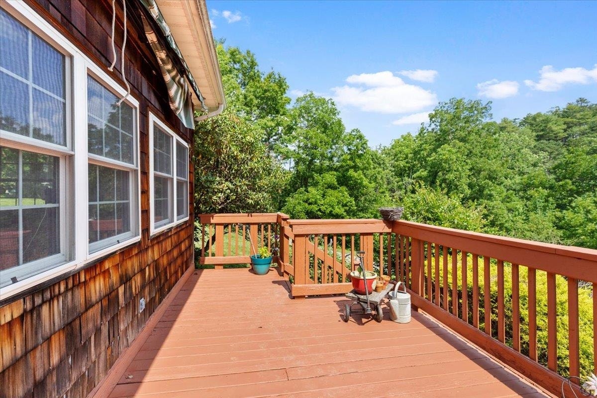 4549 ROBINSON TRACT Road, Pulaski, VA 24301