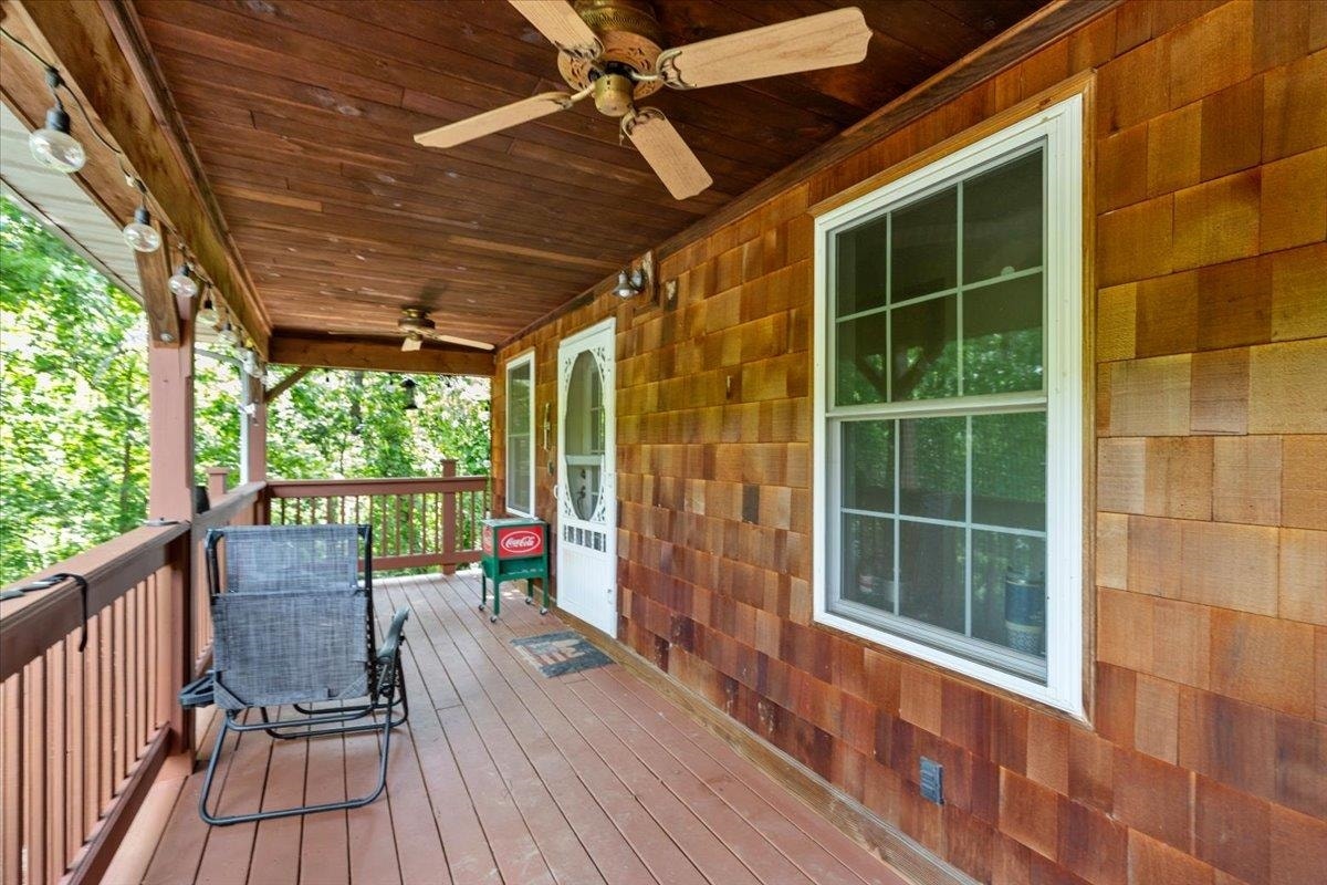 4549 ROBINSON TRACT Road, Pulaski, VA 24301