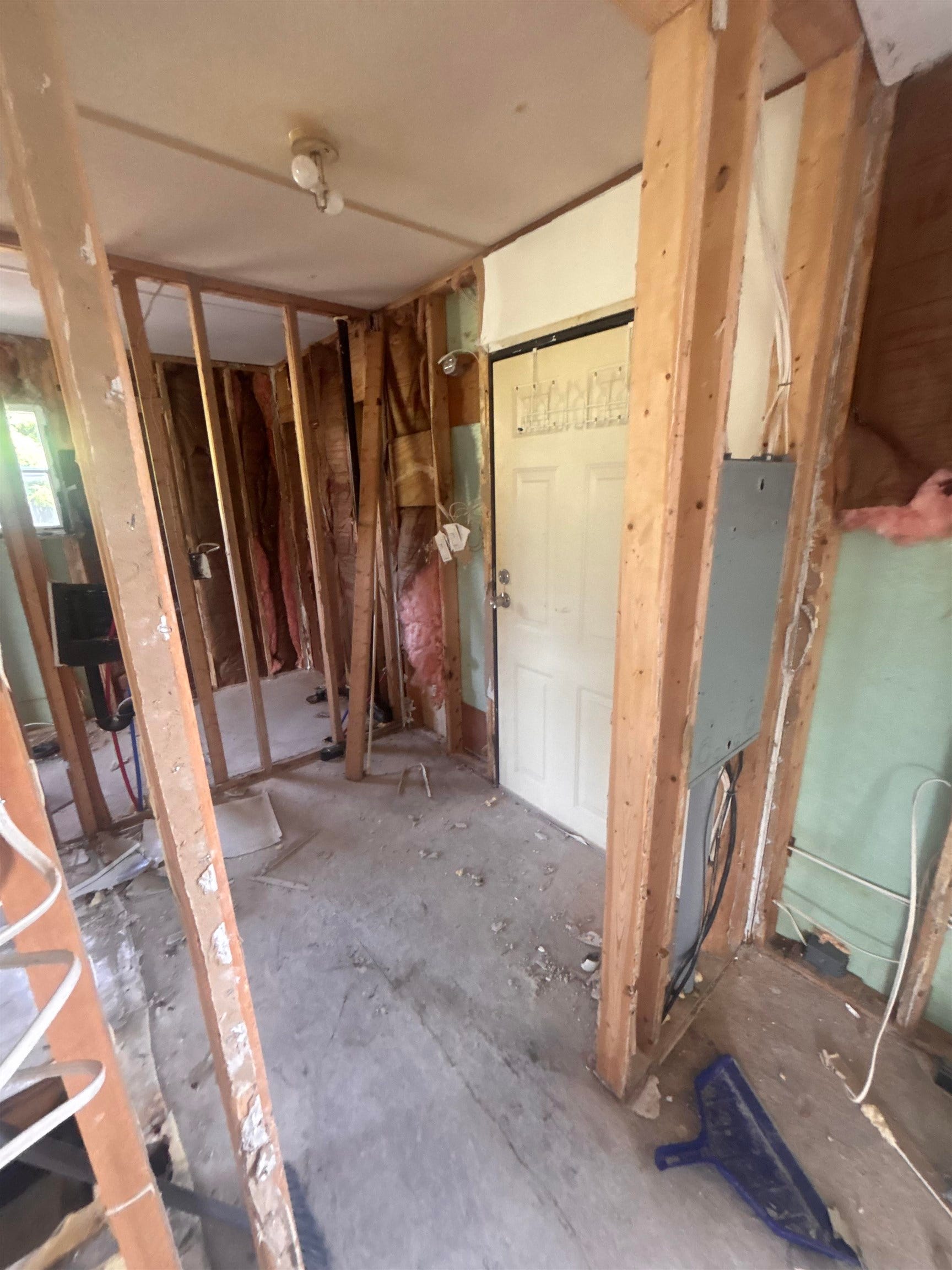 117 EVERGREEN Road, Pearisburg, VA 24134