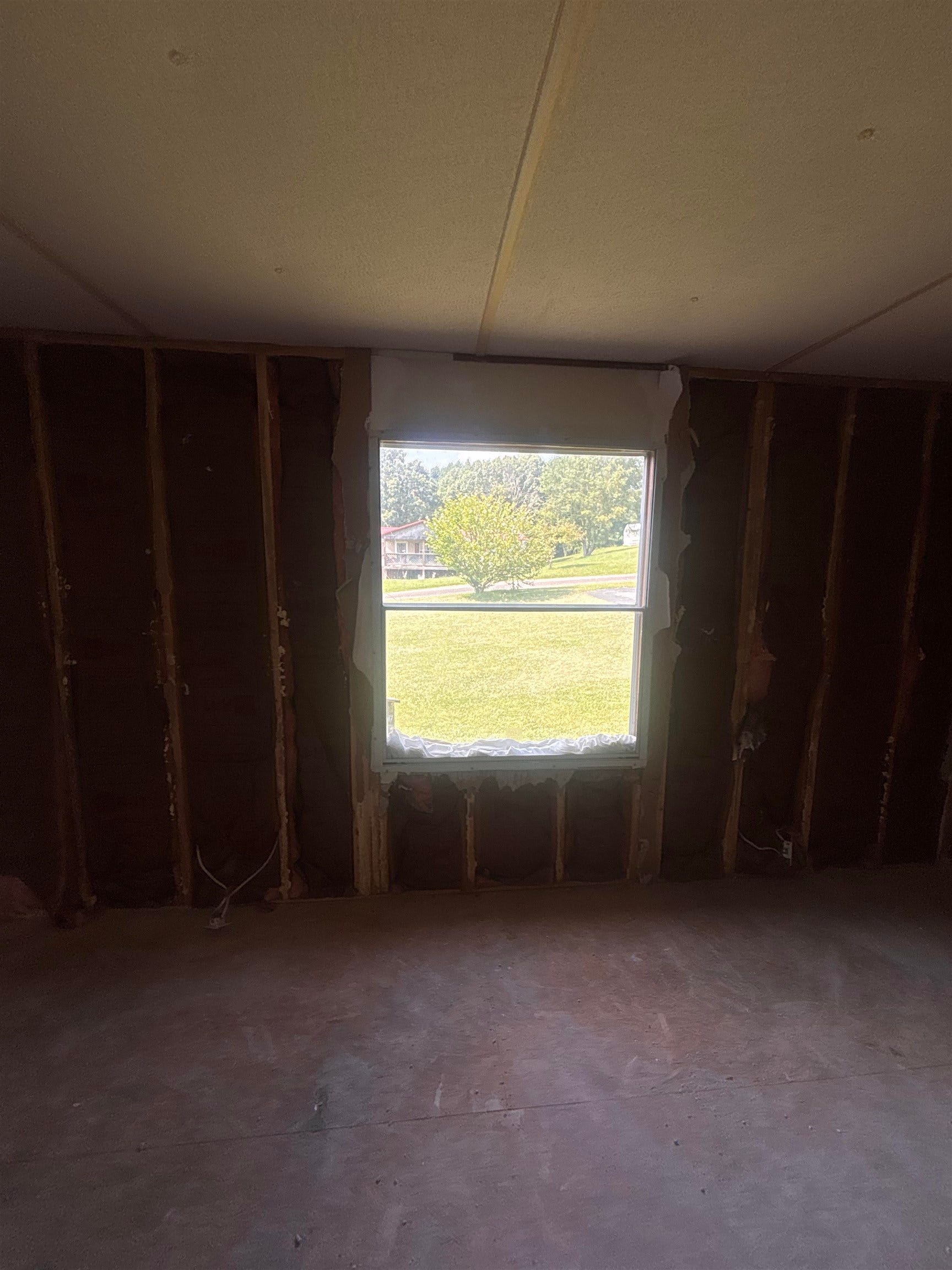117 EVERGREEN Road, Pearisburg, VA 24134