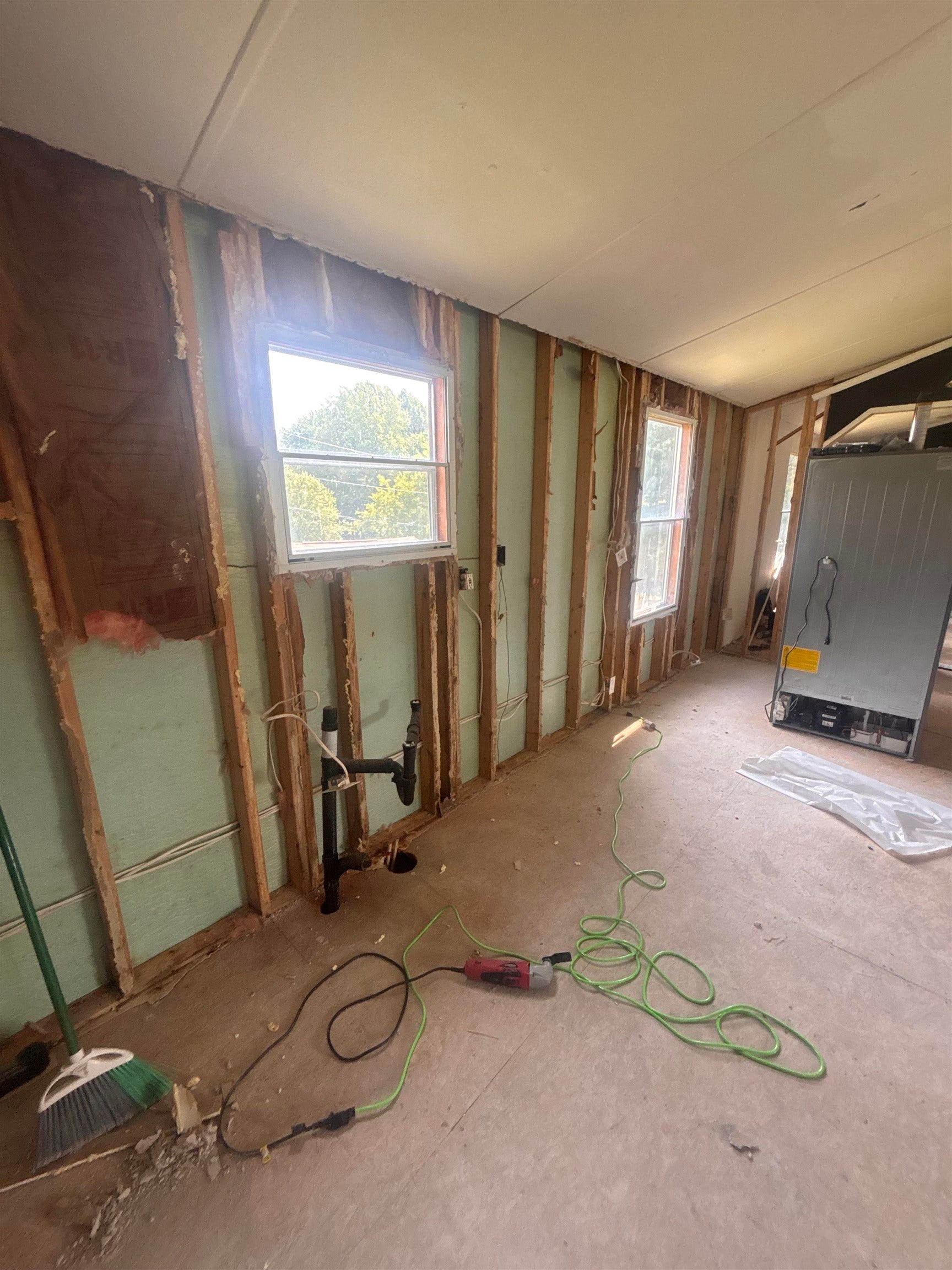 117 EVERGREEN Road, Pearisburg, VA 24134