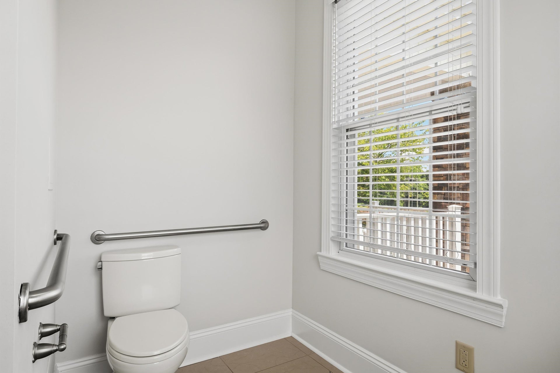 6245 University Park Drive, Radford, VA 24141
