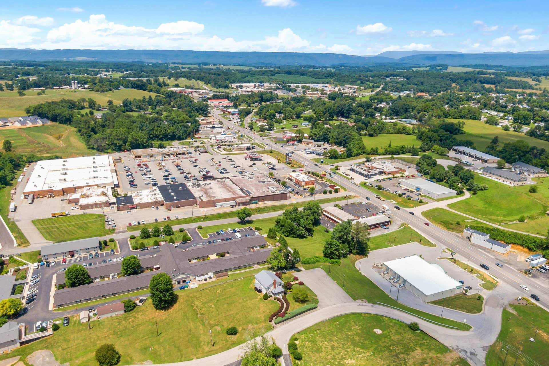 6245 University Park Drive, Radford, VA 24141