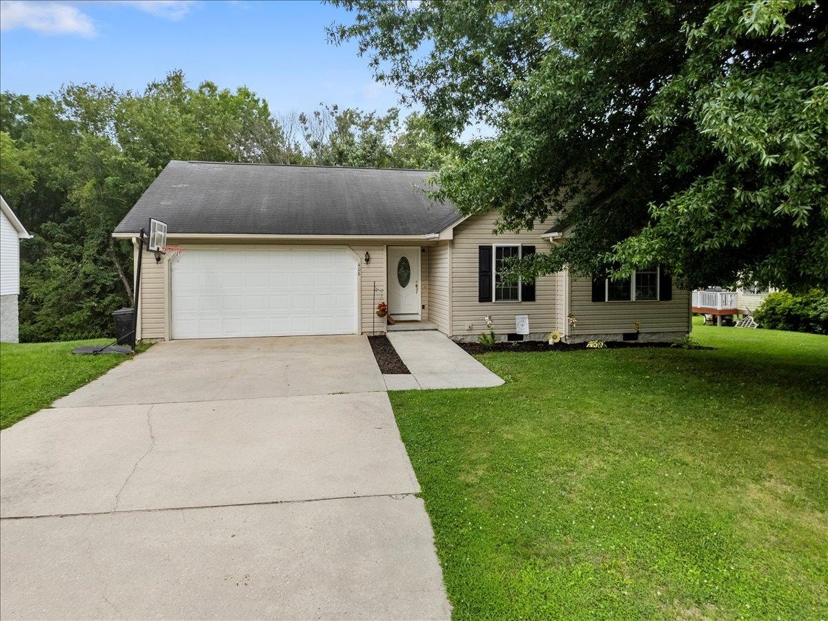 408 GILES Avenue, Dublin, VA 24084