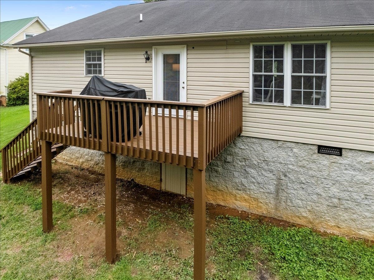 408 GILES Avenue, Dublin, VA 24084
