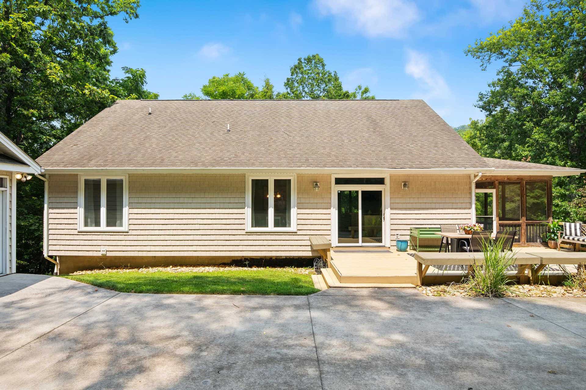 1845 AUGUSTA NATIONAL Drive, Blacksburg, VA 24060