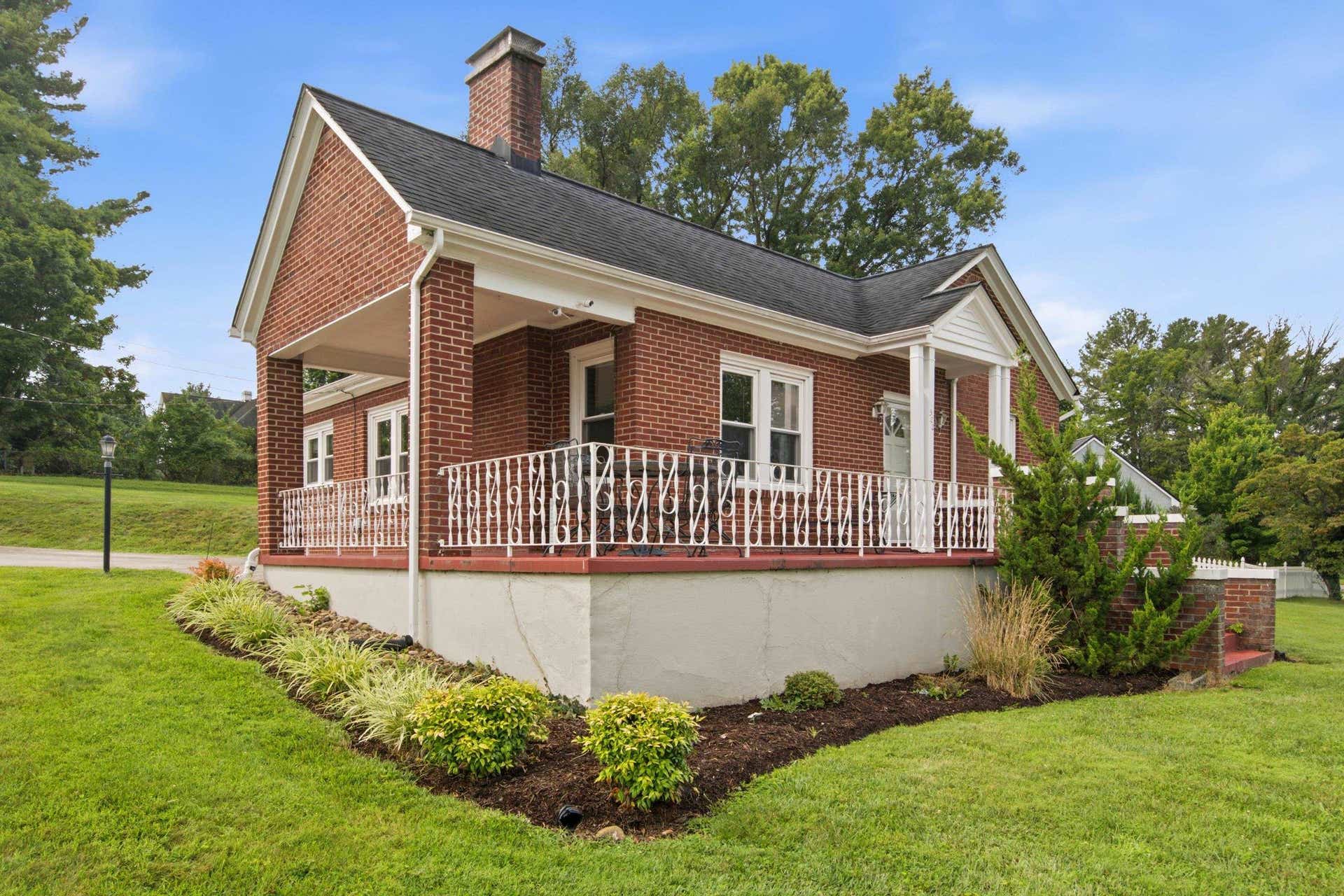 300 Arlington Avenue, Radford, VA 24141