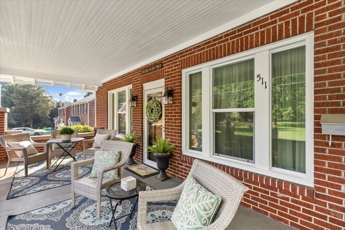 511 Westview Street, Narrows, VA 24124